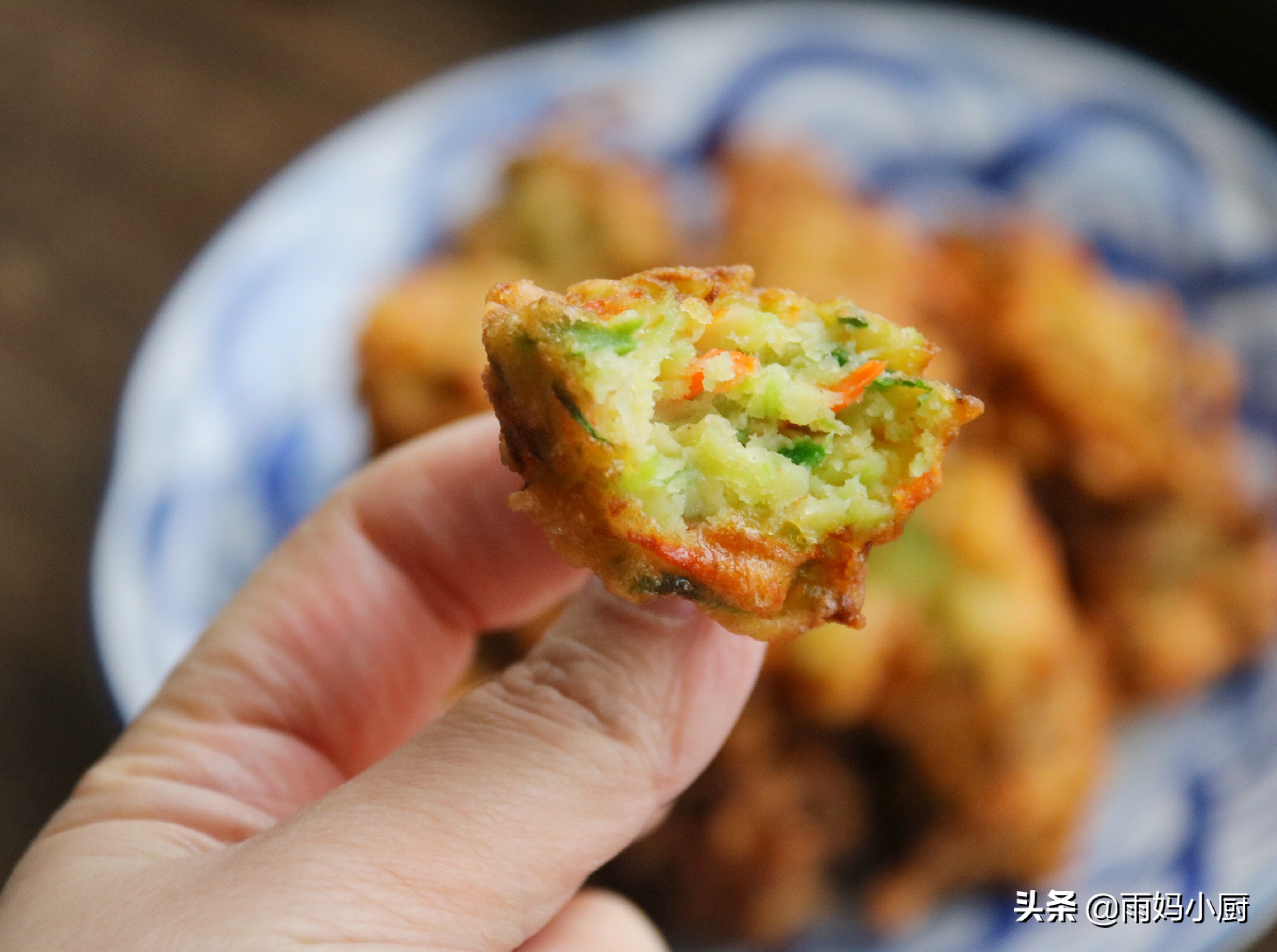 过年炸丸子怎么炸酥脆,酥香玉米丸子的最好吃做法