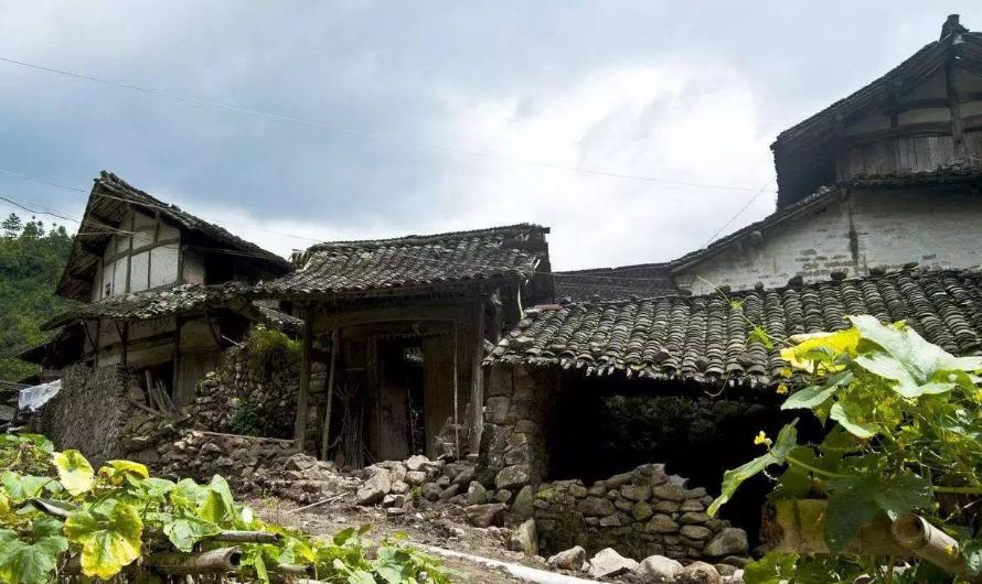 父母去世农村宅基地怎么继承,农村宅基地父母去世子女怎么继承