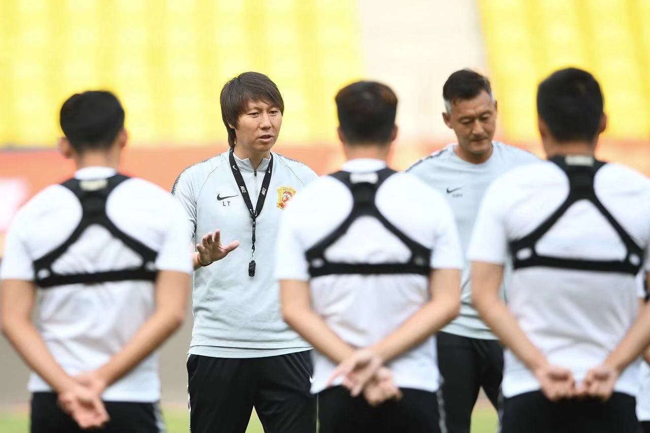 李铁率领华夏冲超,李铁打造申花视频