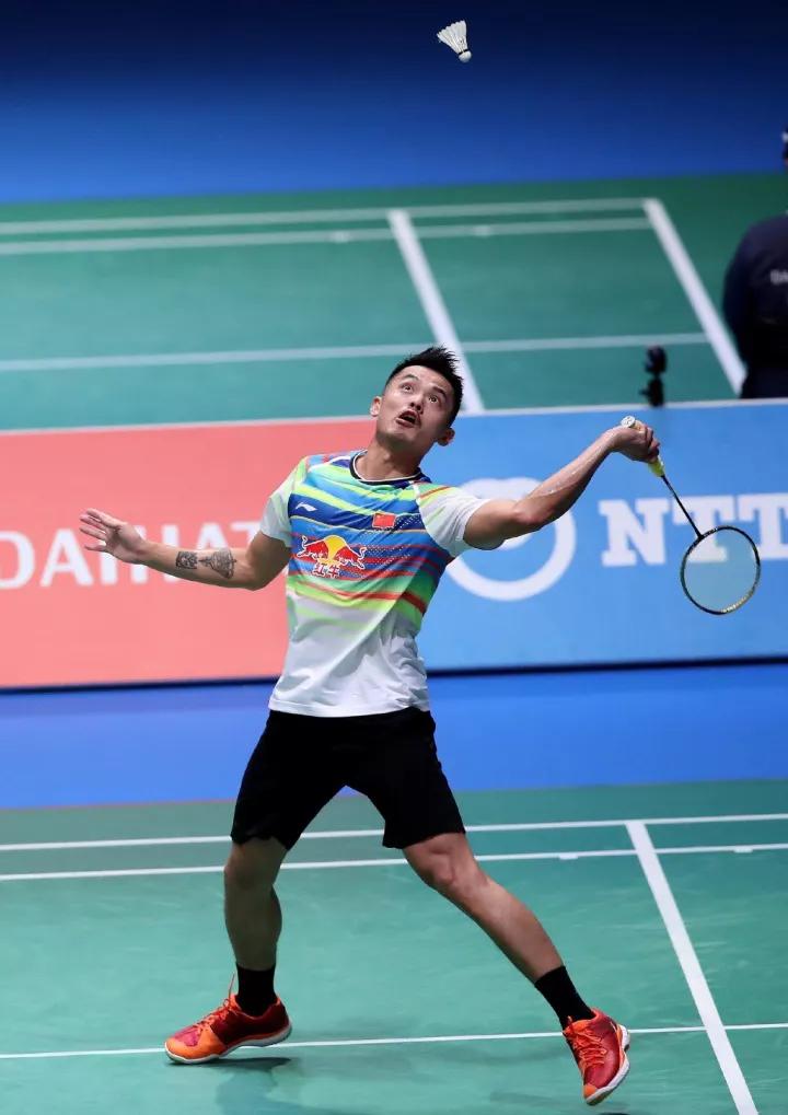 高远球如何正确发力,反手高远球的关键点