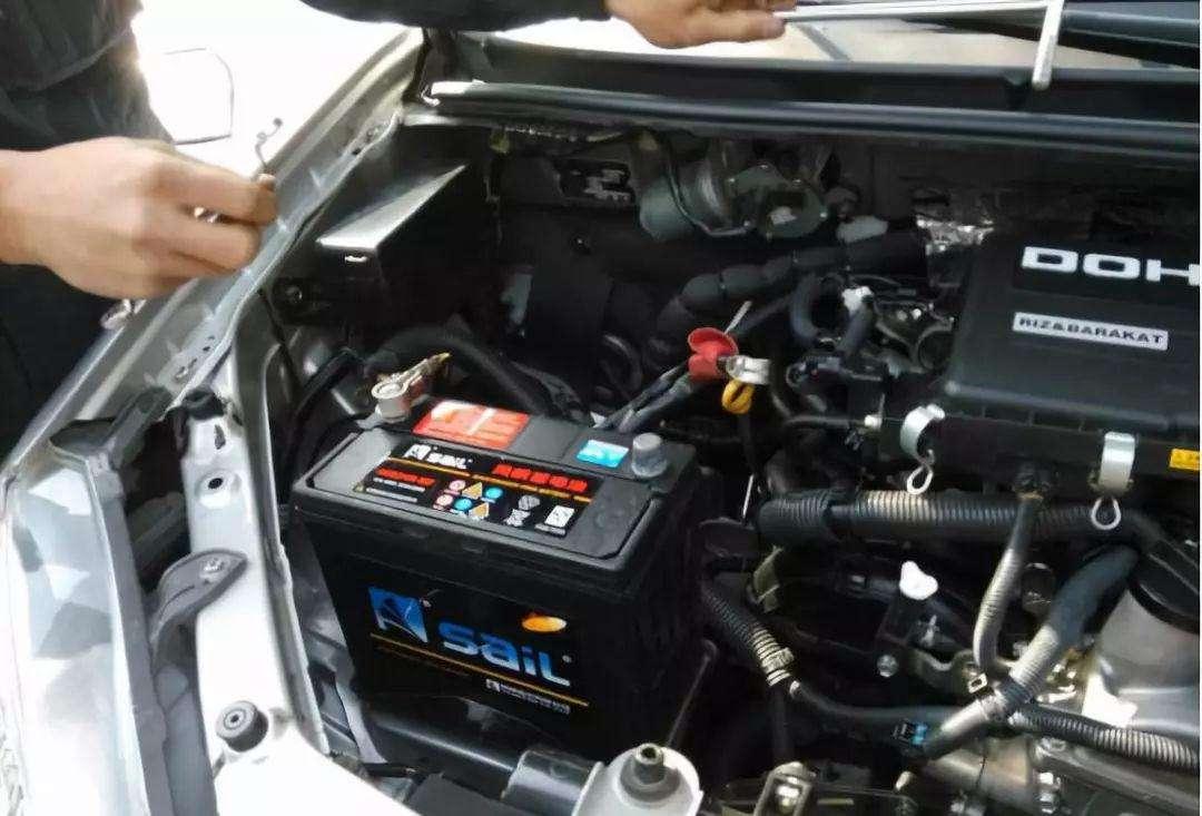 汽车拆电瓶先拆正极还是负极,拆汽车电瓶先拆正极会怎么样