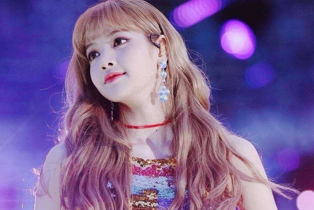 Lisa颜值被酸，化妆术隐藏东南亚脸？韩国键盘侠“杠精”上线