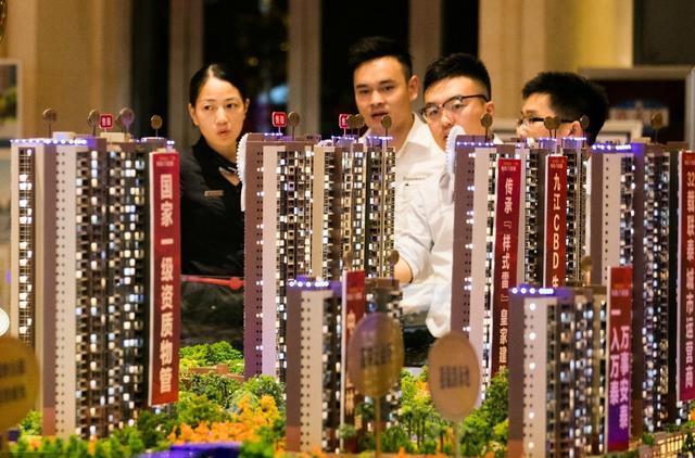 房价下跌但是商铺关门,比房价下跌可怕的是商铺