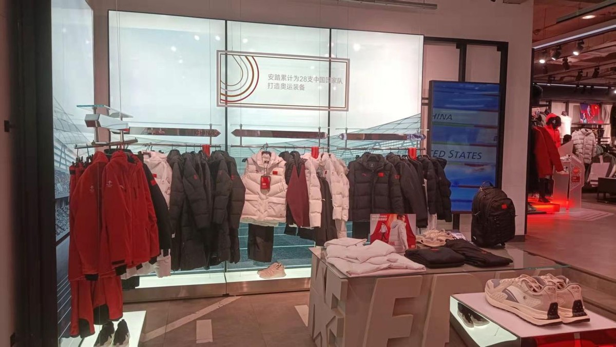 李宁vs安踏球员阵容,李宁vs安踏篮球鞋图片