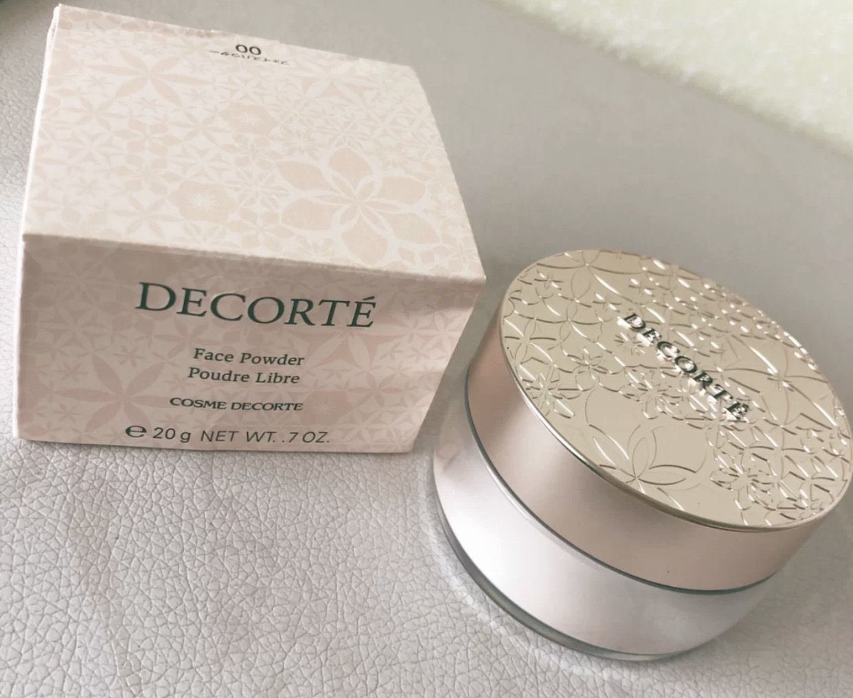 散粉中“最强王者”:E大饼有名,黛珂干口碑高,Nars更好