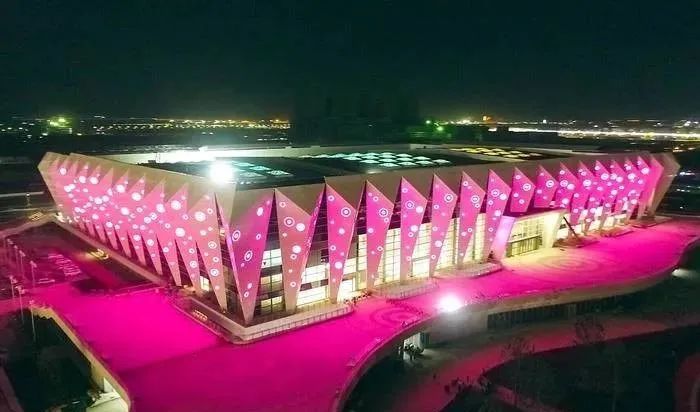 西安国际足球中心展示中心,西安国际足球中心夜景