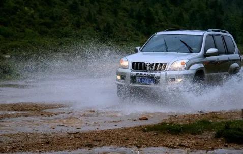 车辆被水泡了怎么处理,车辆被水泡保险怎么报