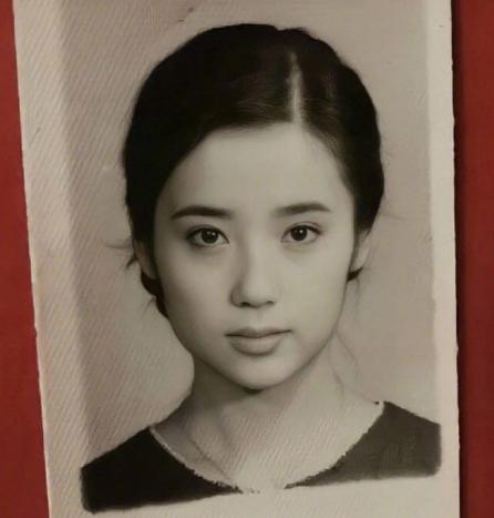 没整过容的女明星颜值对比,女星修图前后对比照