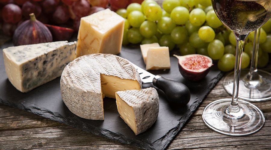 食物发霉后，没长霉的地方还能吃吗？医生直言：这几种食物放心吃