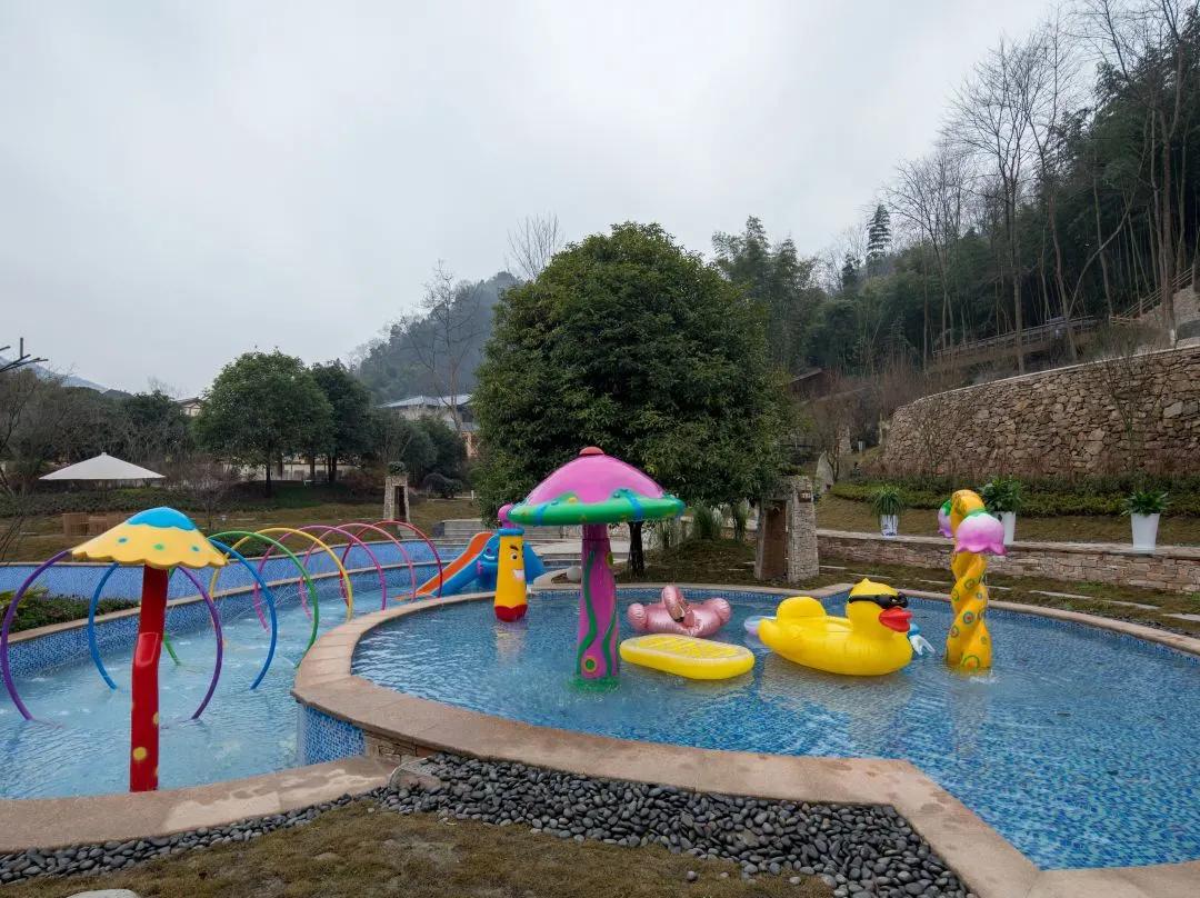 川西泡温泉看雪景,川西12月份最佳雪景泡温泉的地方