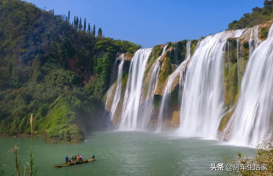 金黄的油菜花让你留连忘返,春季打卡好地方油菜花开醉游人