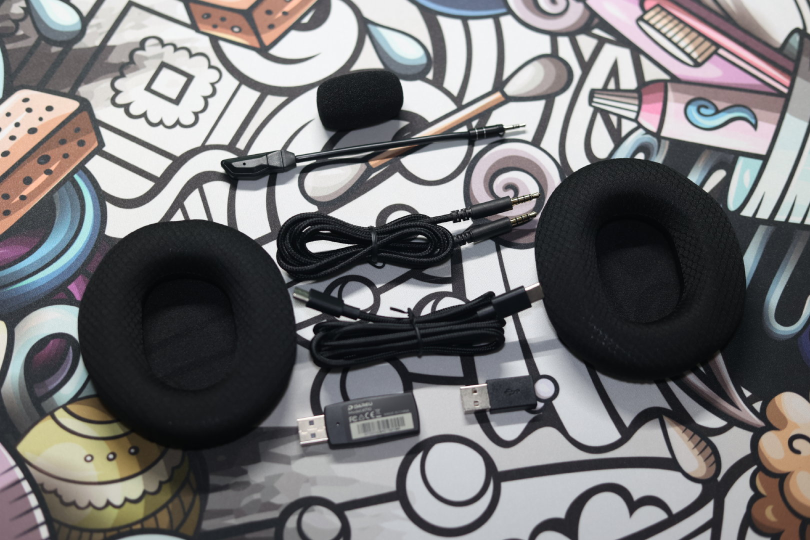 达尔优a710耳机需要驱动吗,达尔优a710耳机红色灯