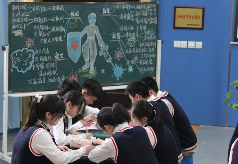 谁说“人民日报”只招名校生？打破传统招生模式，家长赞不绝口