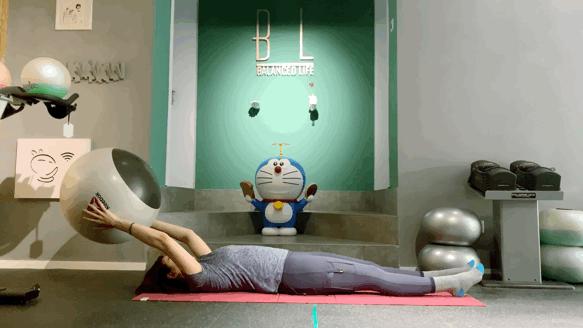 瑜伽球最好的训练方法,瑜伽球正确的训练方法