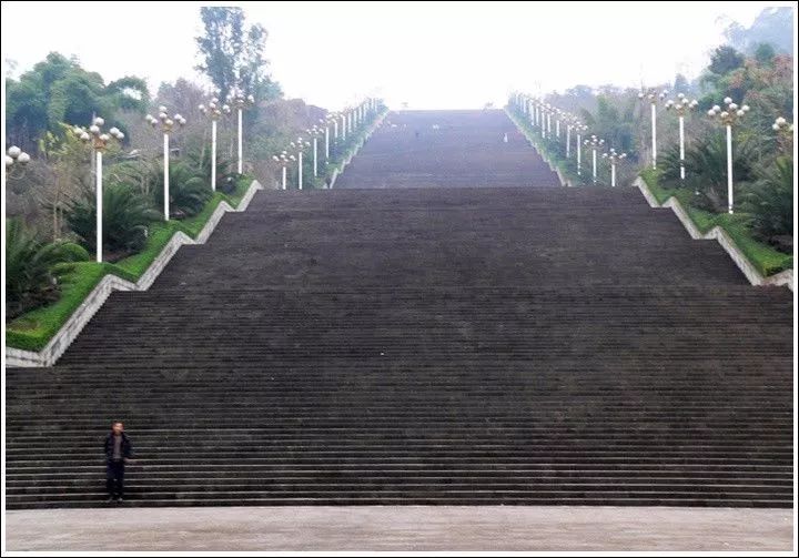 重庆的魔幻交通,重庆交通到底有多魔幻