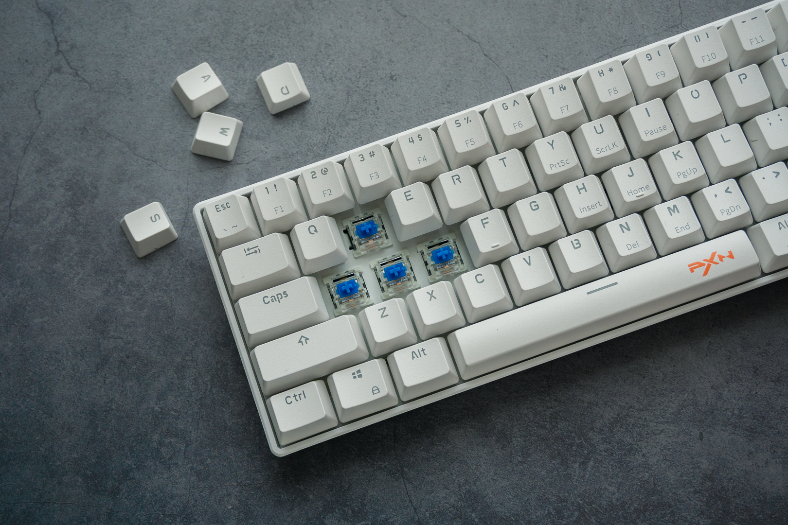 莱仕达k30手游键盘,如何用键鼠玩手游