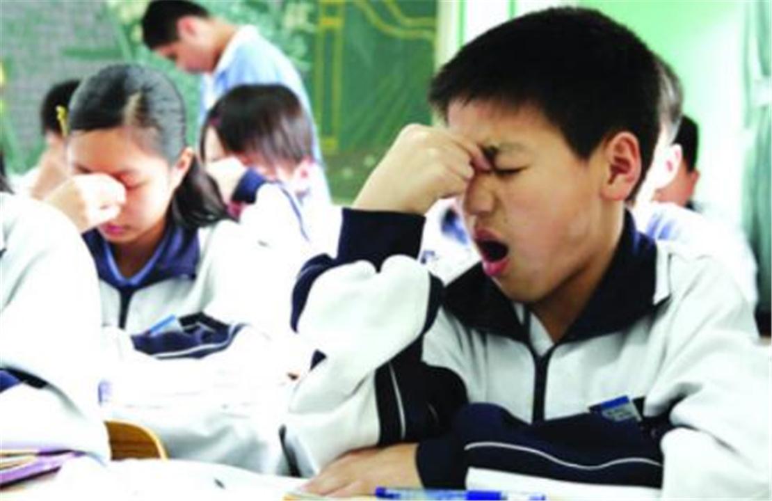 老师是如何解读早恋,年轻老师讲早恋