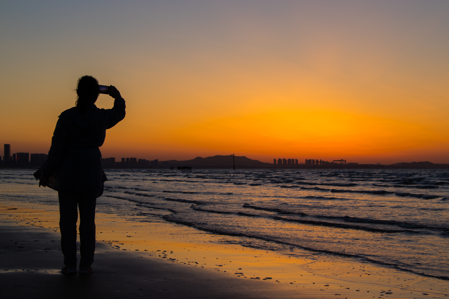 佳能eos77d单反相机机身,佳能eos77d对比苹果手机