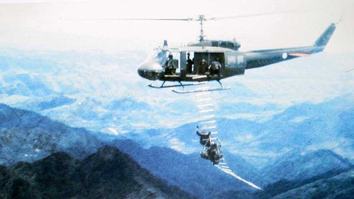 强力胶之父的无心之作:越战美军军医必备的止血*剂喷**