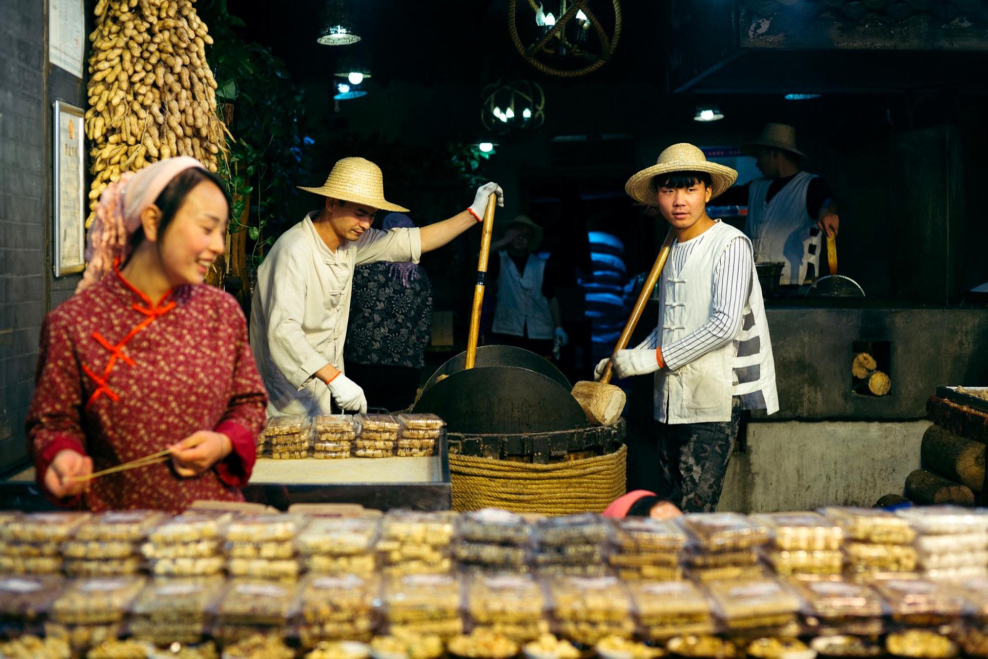 古都回民街人间烟火气,外地人来西安必去景点