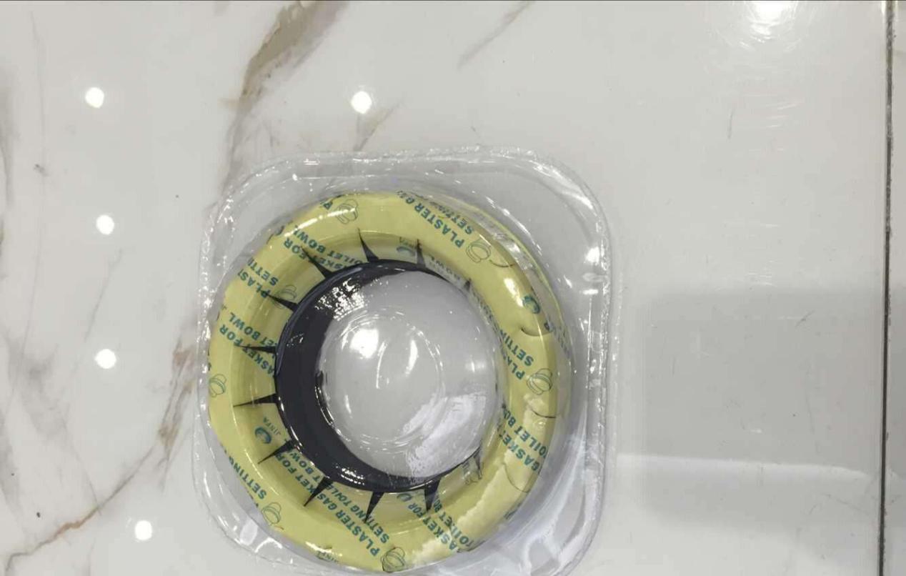 马桶更换了法兰下面还是漏,马桶更换法兰的全过程