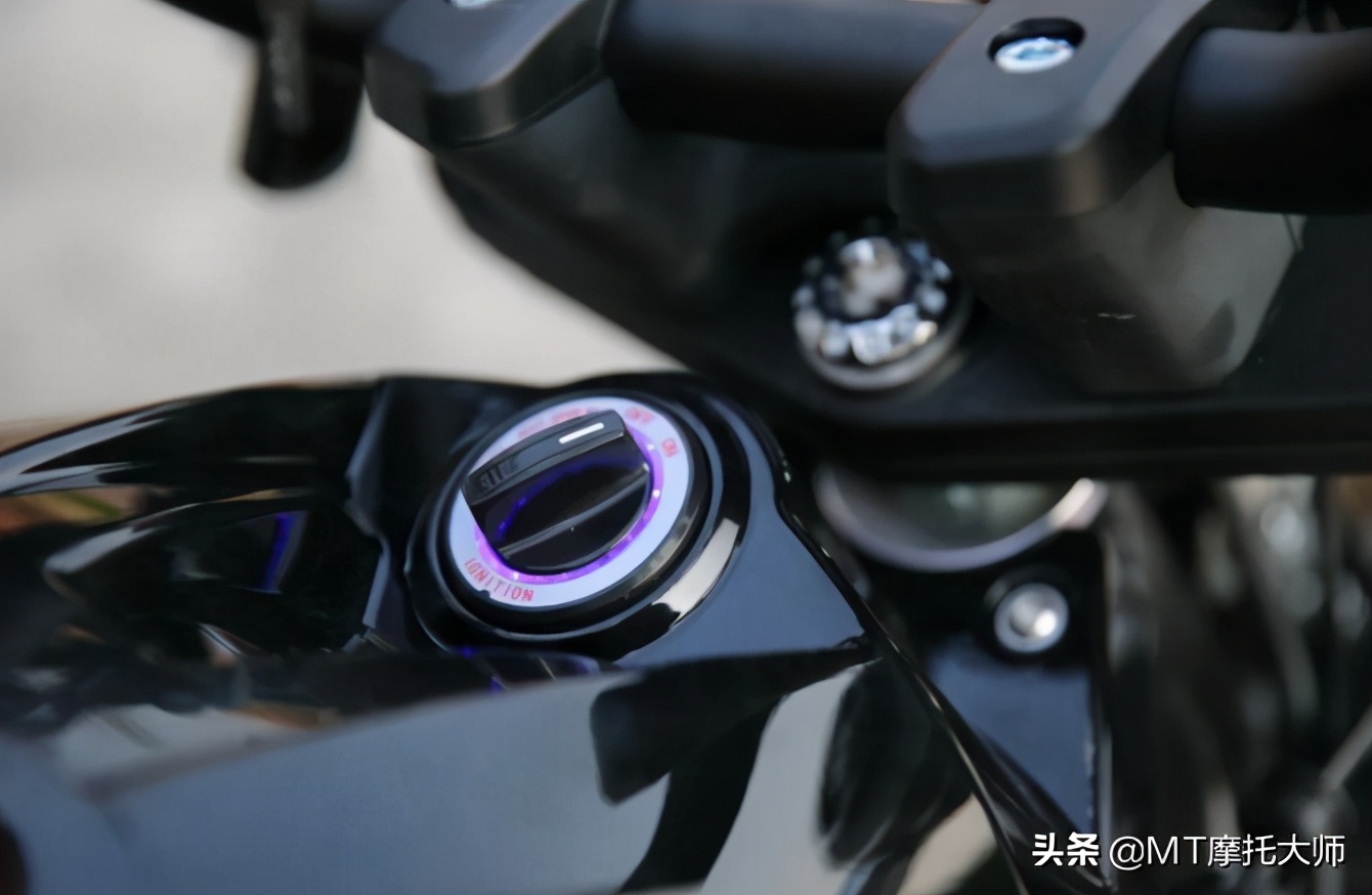 v型双缸900cc,v型双缸复古街车