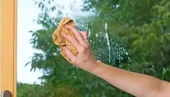 手持蒸汽清洁机,140℃高温高压去污渍,轻松满足家庭清洁需求