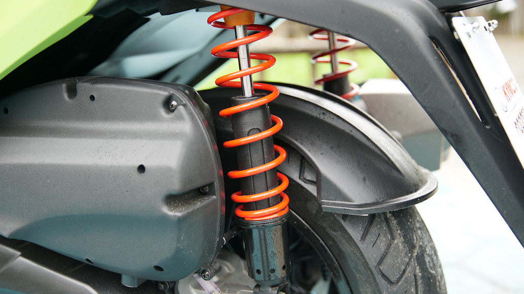 ct300光阳2021款真实油耗,光阳ct250换ct300坐垫视频