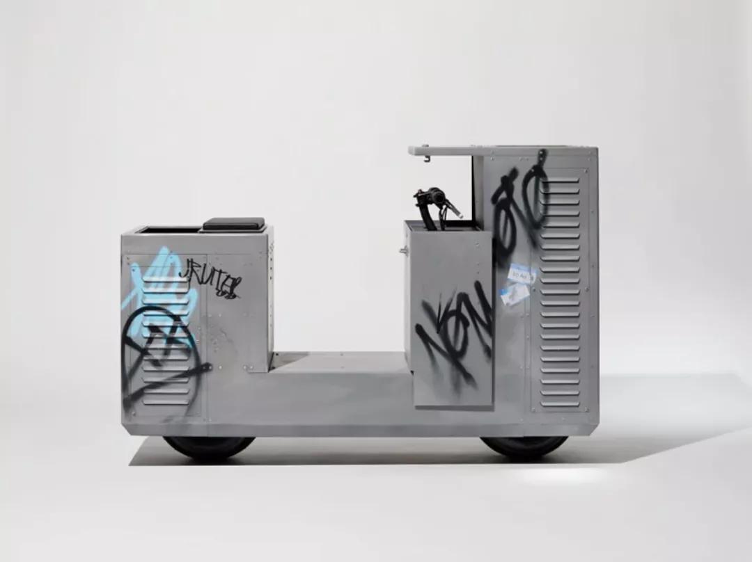 一辆能“隐身”的摩托，停路边贼都找不到