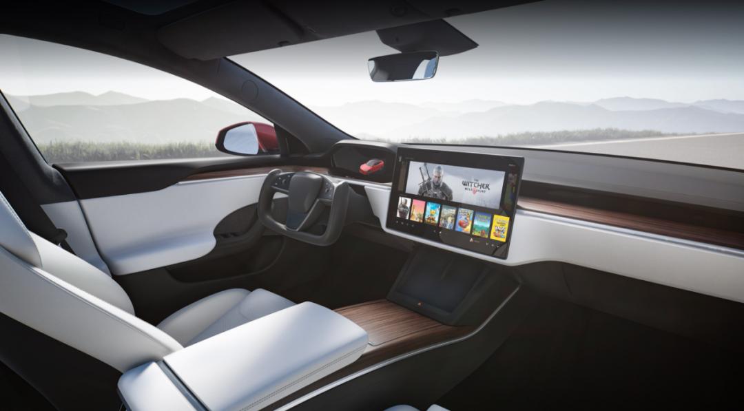 特斯拉的「破格子」，怕是要革了传统超跑的命根子