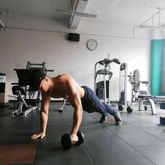 一个练肩的黄金动作,每天100个俯卧撑100个深蹲能增肌
