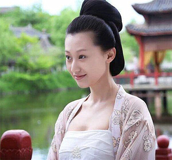 用*药春**魅惑君王的妃子,孝文帝的宠妃终是玩火*焚自**