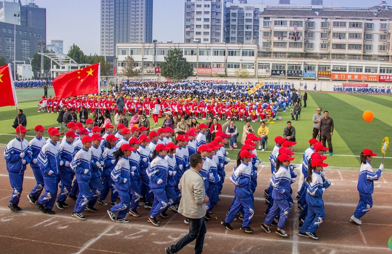 最牛中学仅17名学生全部过一本线,全国最牛县城中学