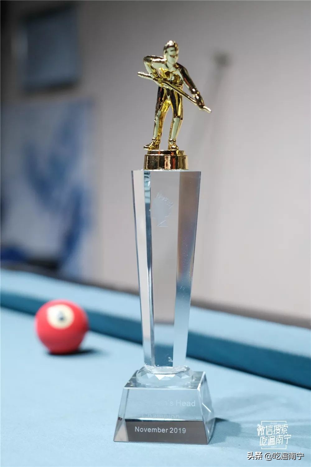 江北大道一家“特别”的酒吧，走进去发现全是外国人