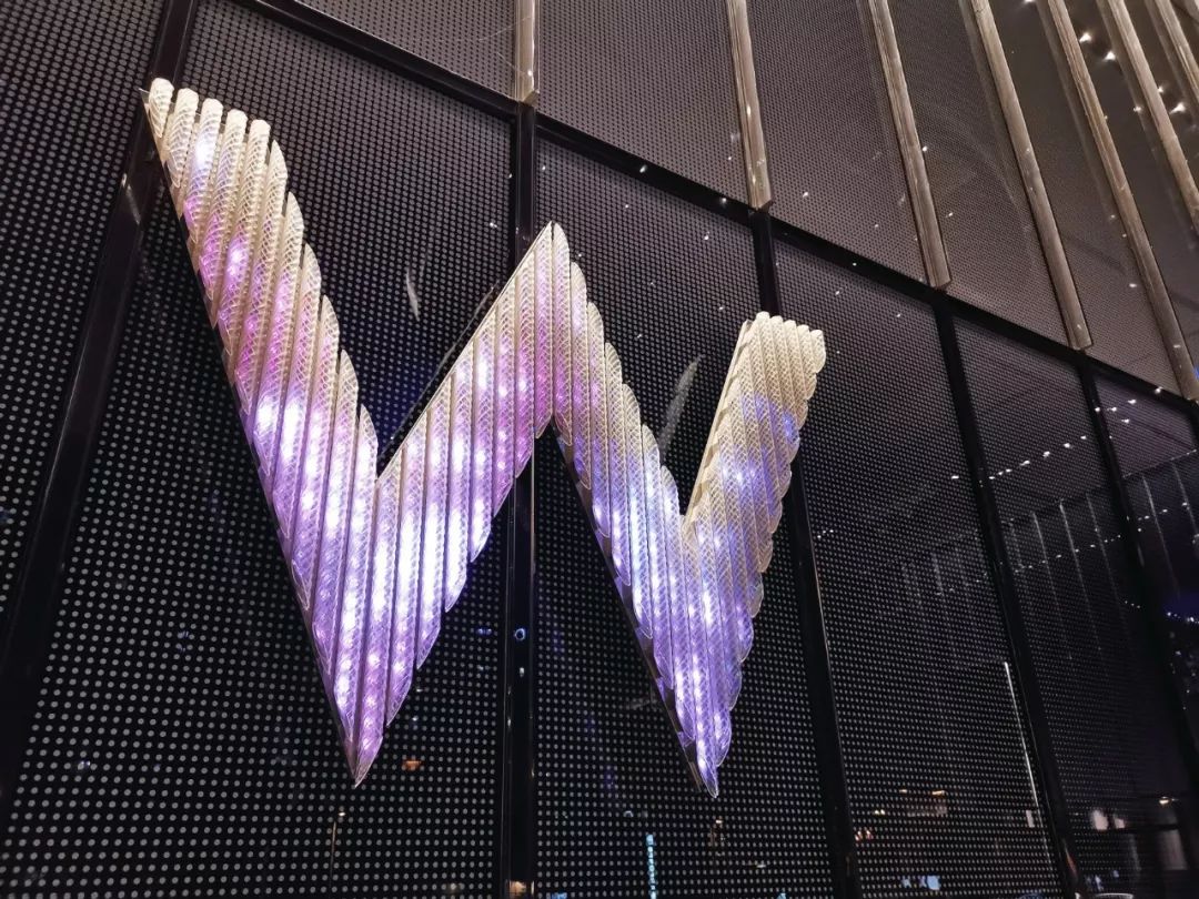 18万一个晚上的酒店什么样,1000多一晚的酒店有什么