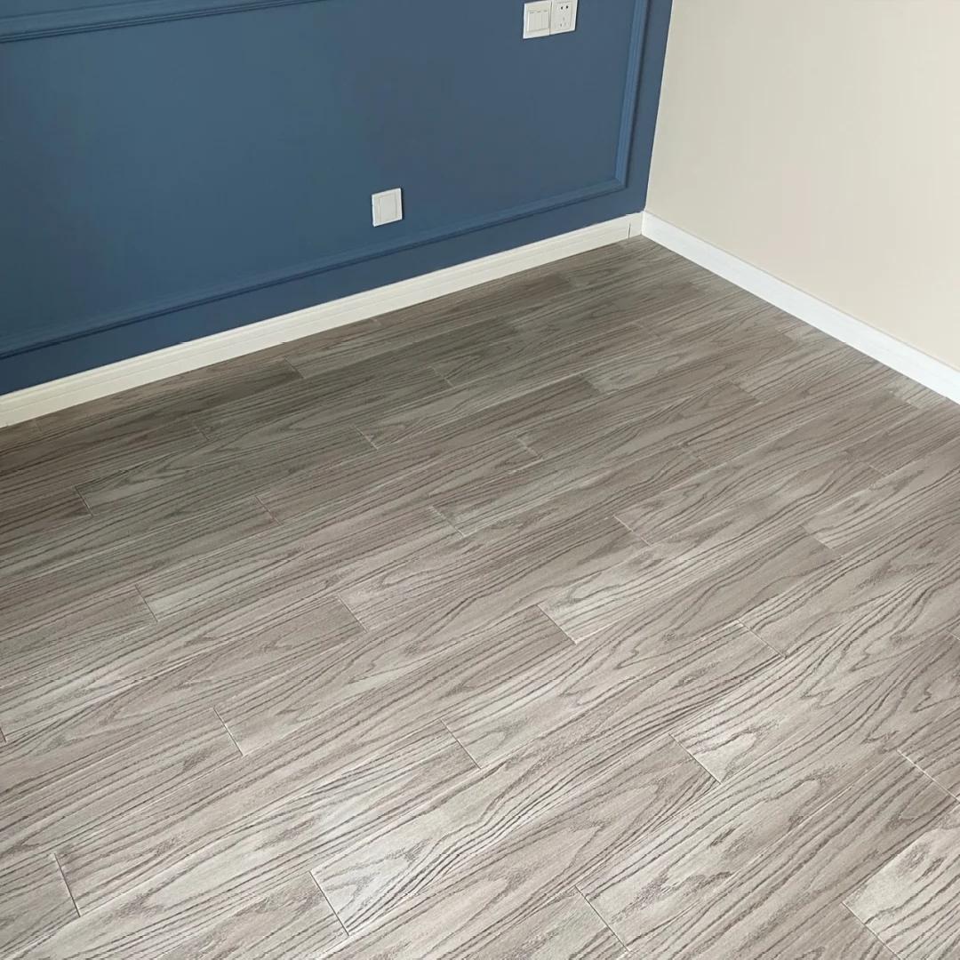 卧室已经铺了木板改成地砖麻烦吗,木板改地砖需要多少钱