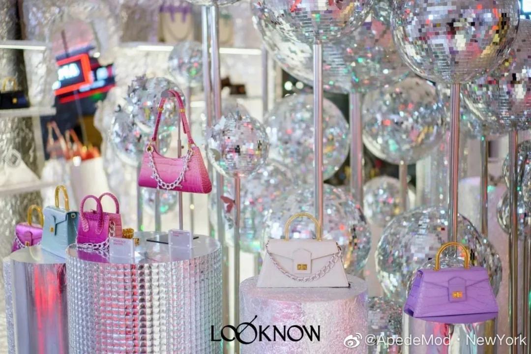 APEDEMOD首店落地iapm这个“一包难求”的品牌如何吸引全球时髦精