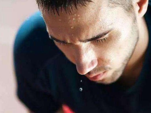 小孩吃辣椒后出汗怎么回事,小孩吃辣椒出汗