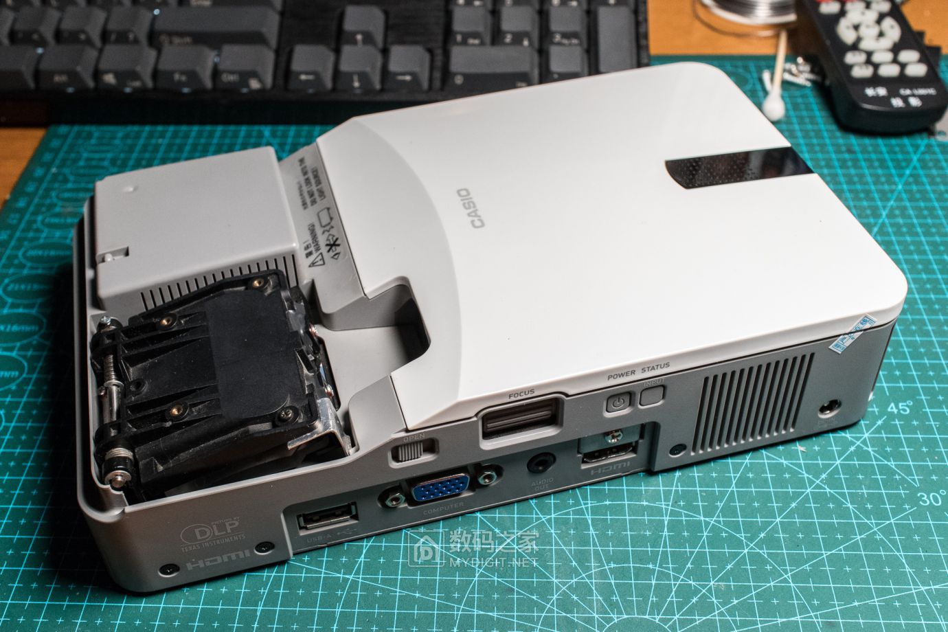 卡西欧激光投影仪拆机维修视频,卡西欧激光投影机怎么清零