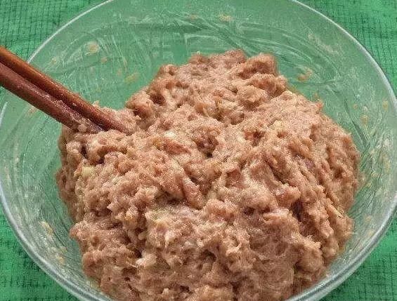 白萝卜饺子这样调馅最好吃,饺子怎么煎才好吃