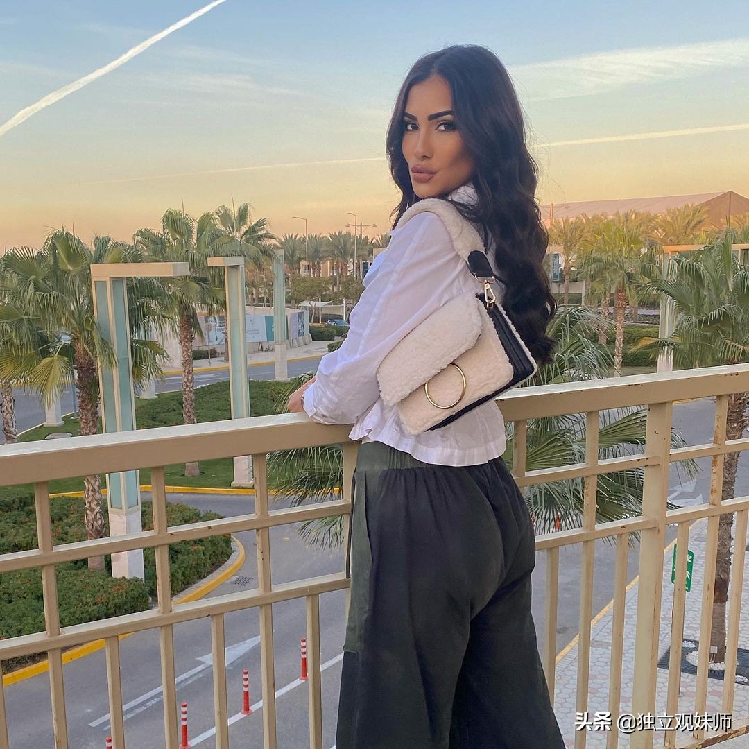 扎伊内布阿扎姆,扎伊纳布阿扎姆