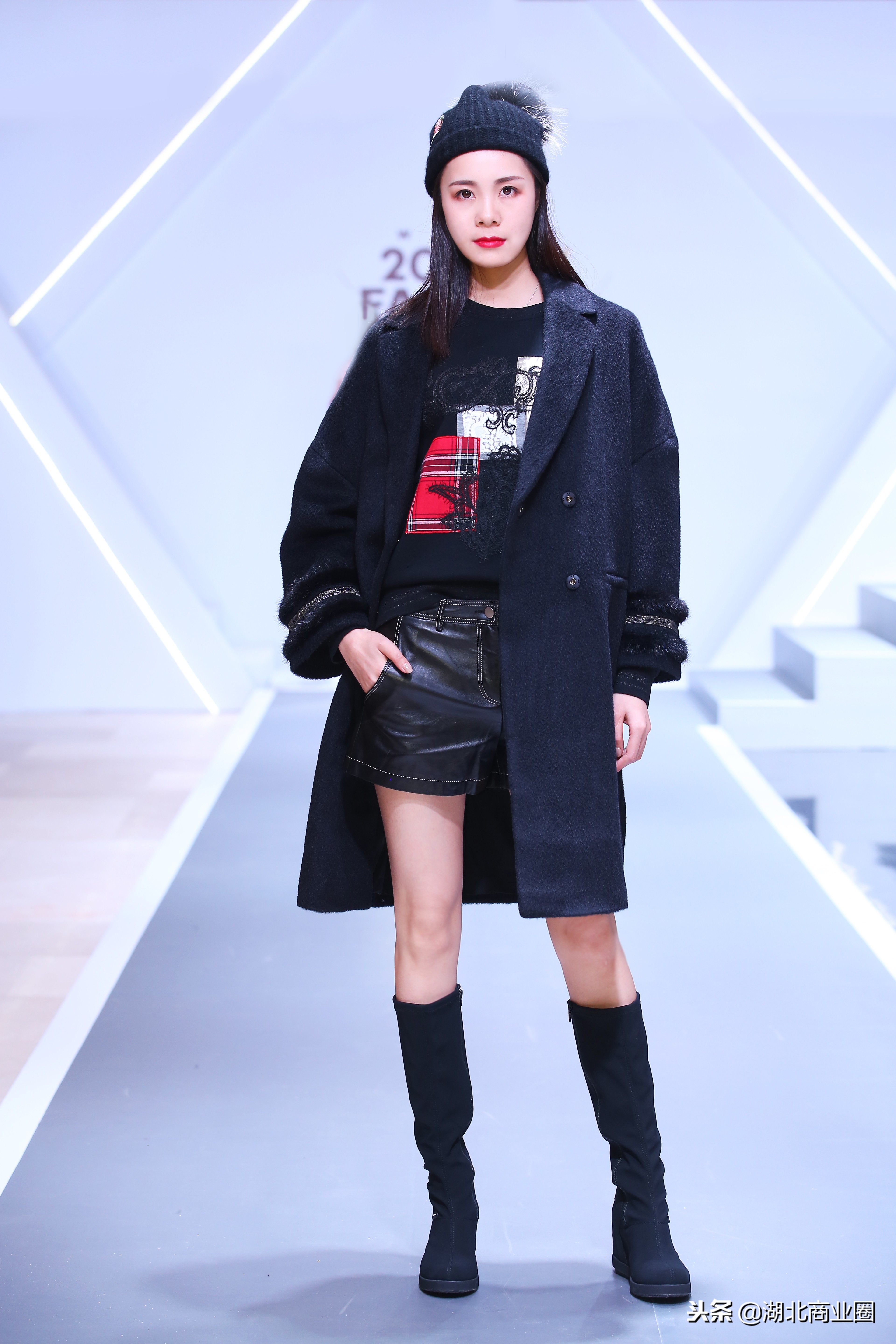 2015武汉国际时装周完美收官,武汉时装周闭幕传统服饰