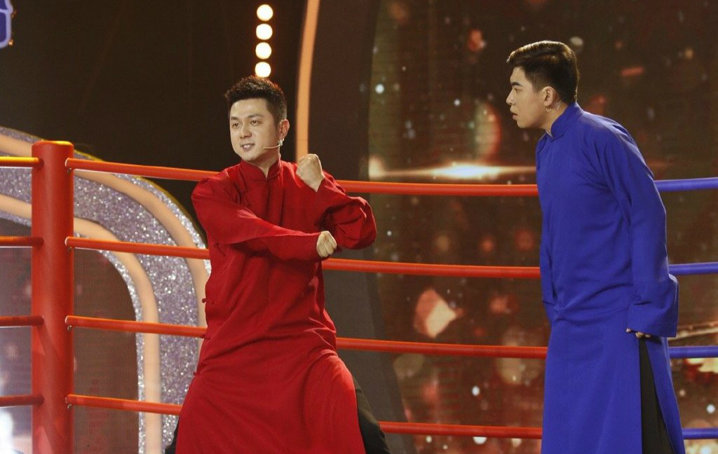 郭德纲现场和徒弟讲相声笑傲江湖,郭德纲相声笑傲江湖爆笑全场