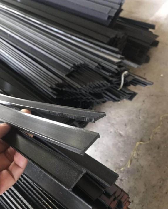 怎样辨别断桥铝是尼龙还是pvc,断桥铝pa66隔热条跟硅胶条区别