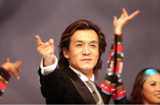 李咏事件分析,李咏曾十次登春晚一代人的回忆