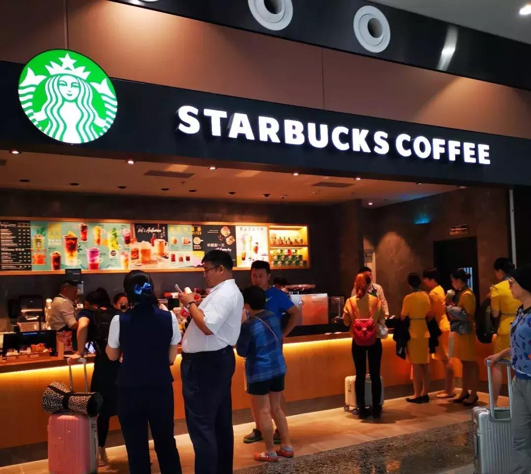 翘班请假去旅游,打卡全球十大机场之一