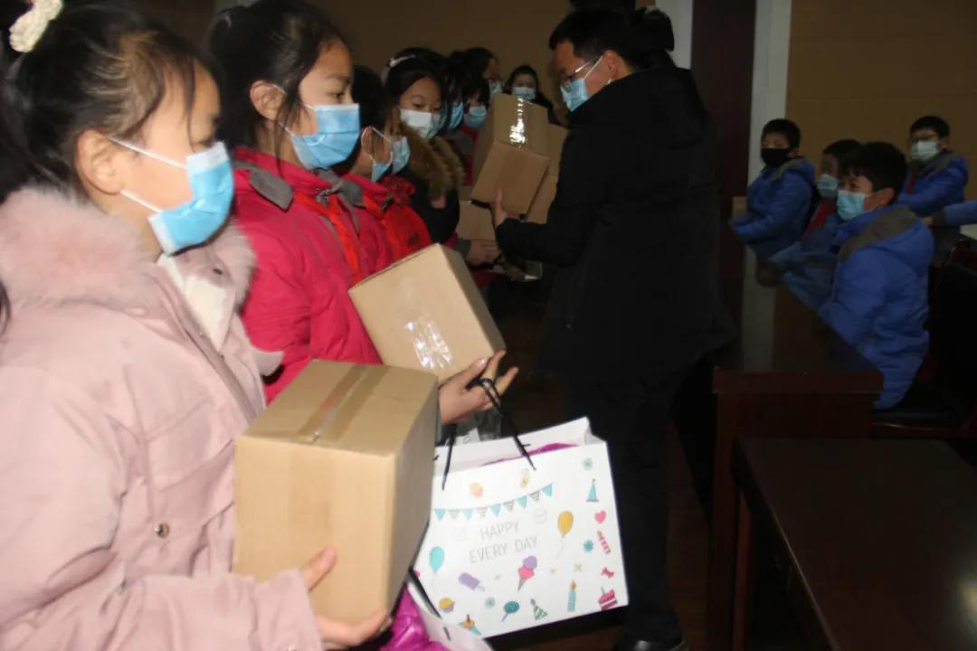 树魂立根务实前行延川县城关小学2020——2021学年度第一学期工作总结