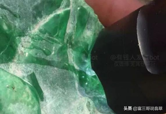 翡翠原石八大场口的原石图片,不懂这些千万别玩翡翠原石