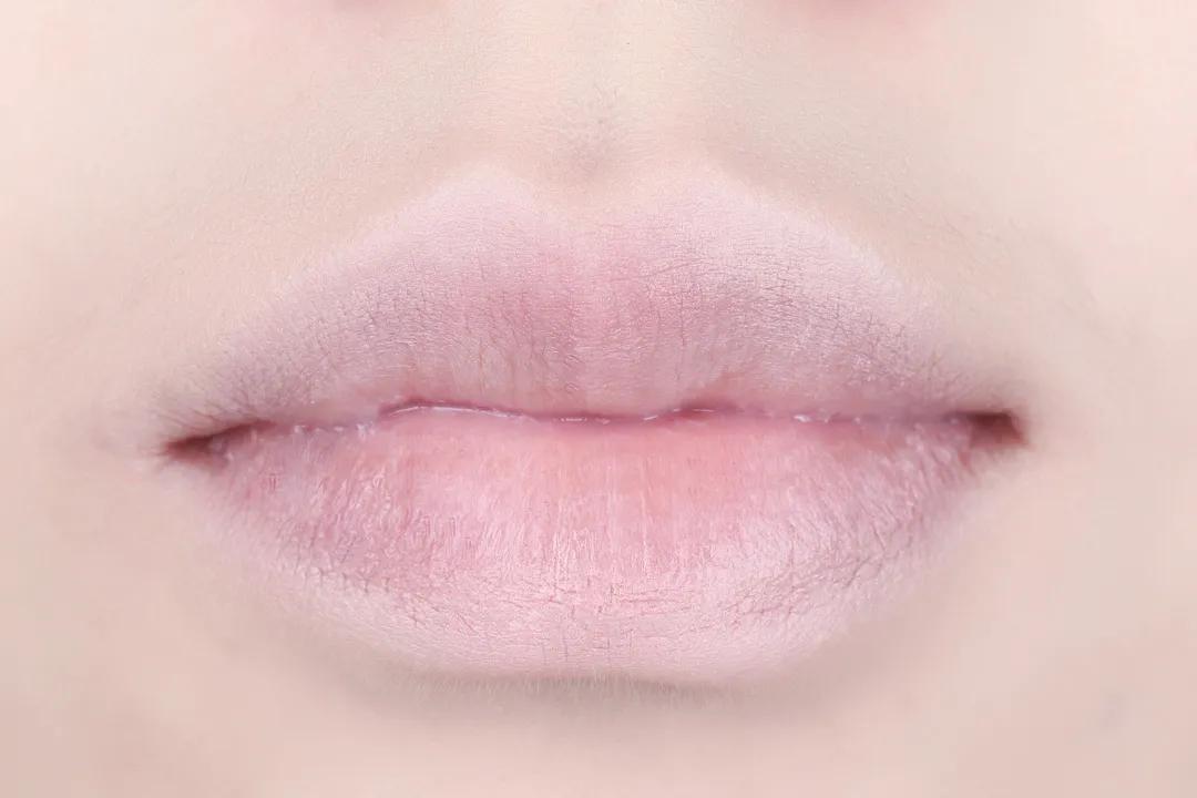 新手唇釉唇妆简单教程,各种唇型唇妆教程干净高级