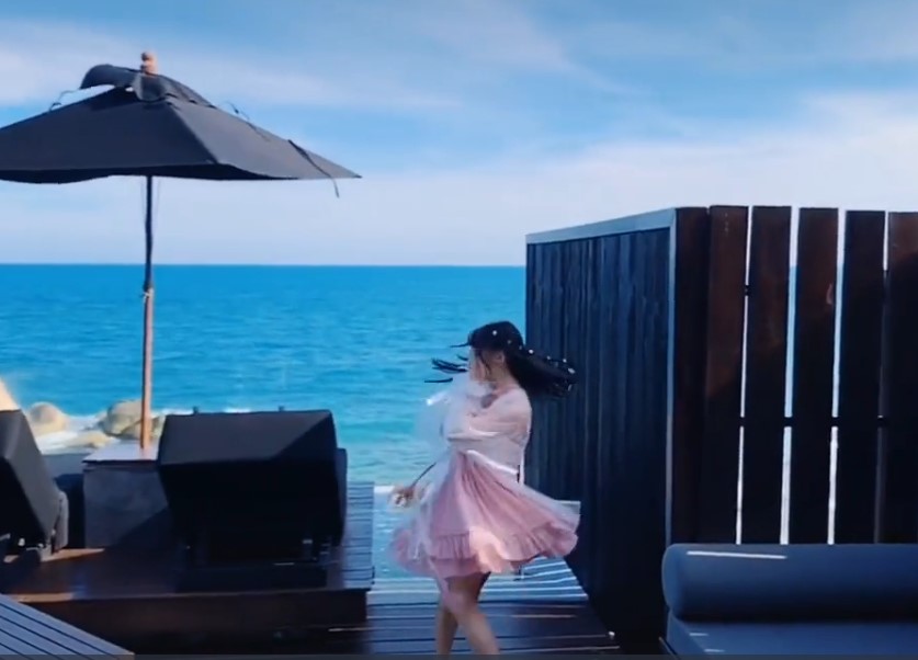 蔡萝莉最成熟的一套打扮,蔡萝莉平常穿的衣服叫什么